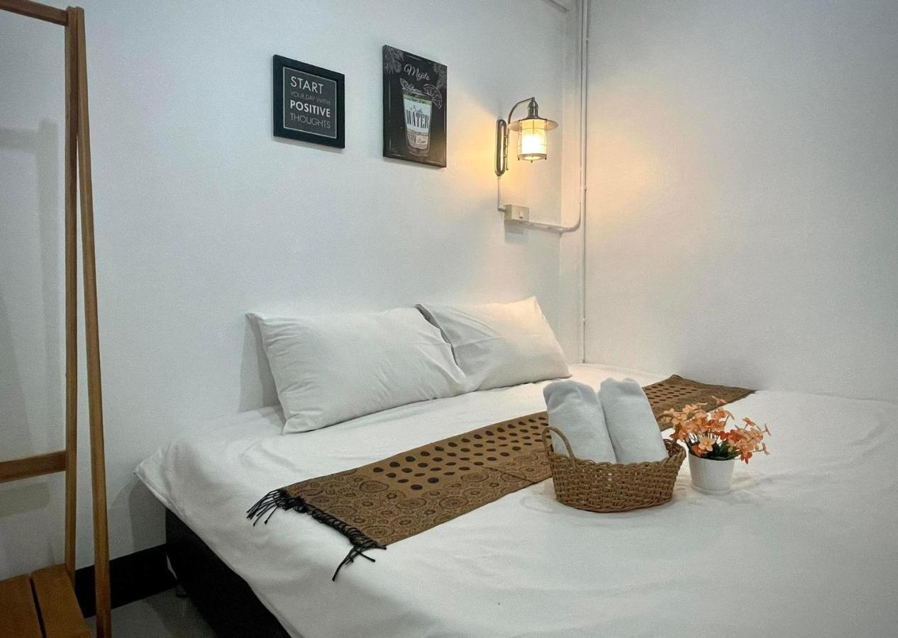 Potae'S House Hostel Chiang Mai Luaran gambar