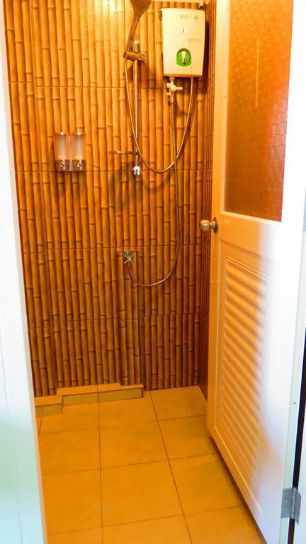 Potae'S House Hostel Chiang Mai Bilik gambar