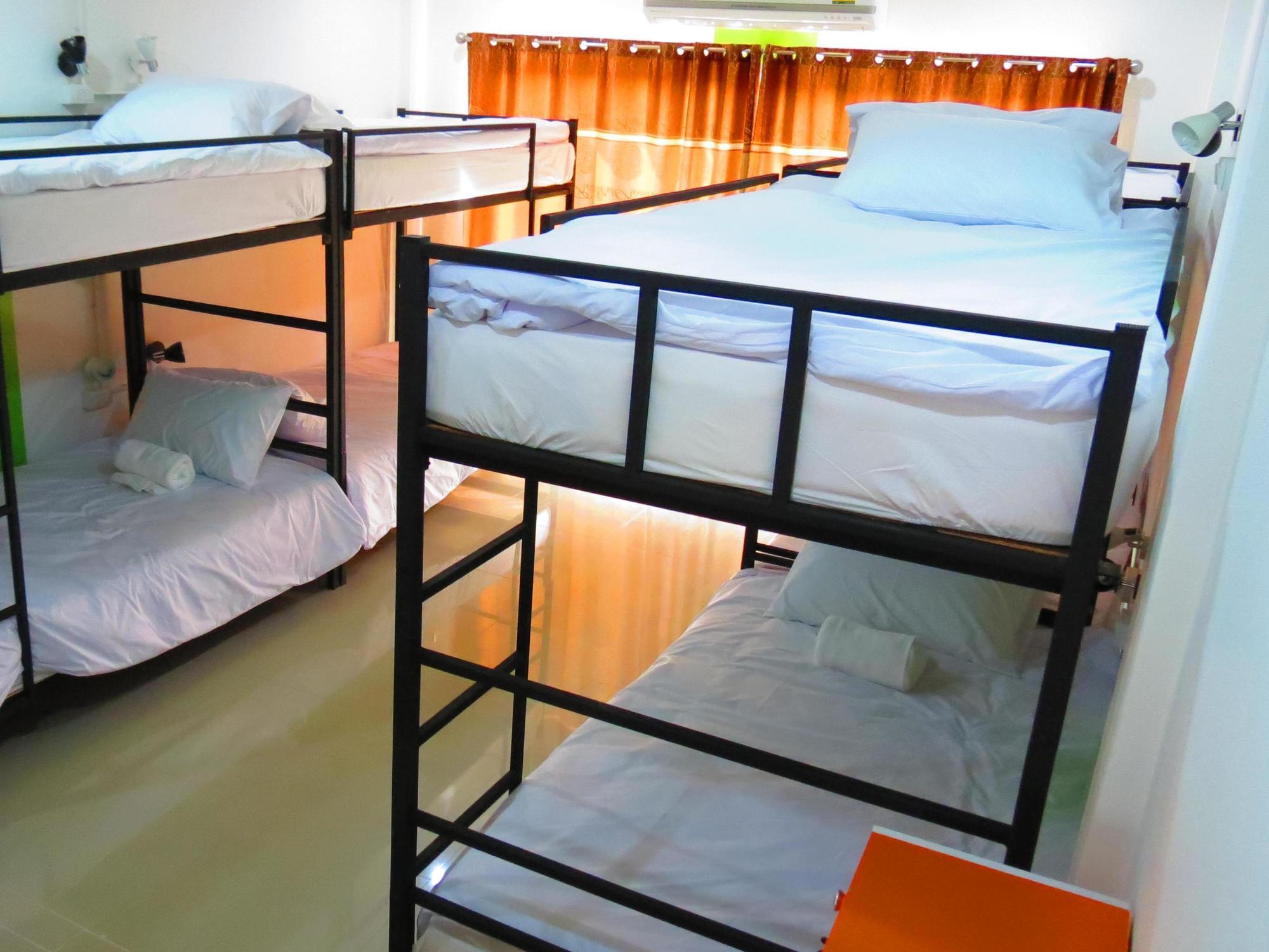 Potae'S House Hostel Chiang Mai Luaran gambar